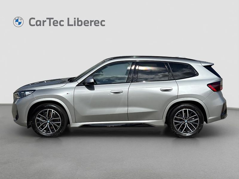 BMW X1 xDrive23i - fotka 5 z 21