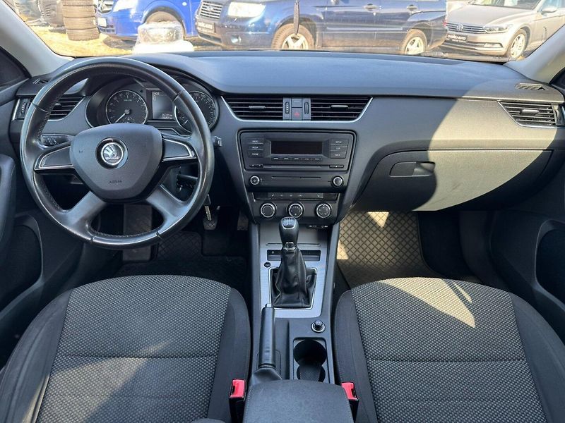 Škoda Octavia (2014) 1,6 TDI 77 KW TAŽNÉ KOLA - fotka 16 z 41