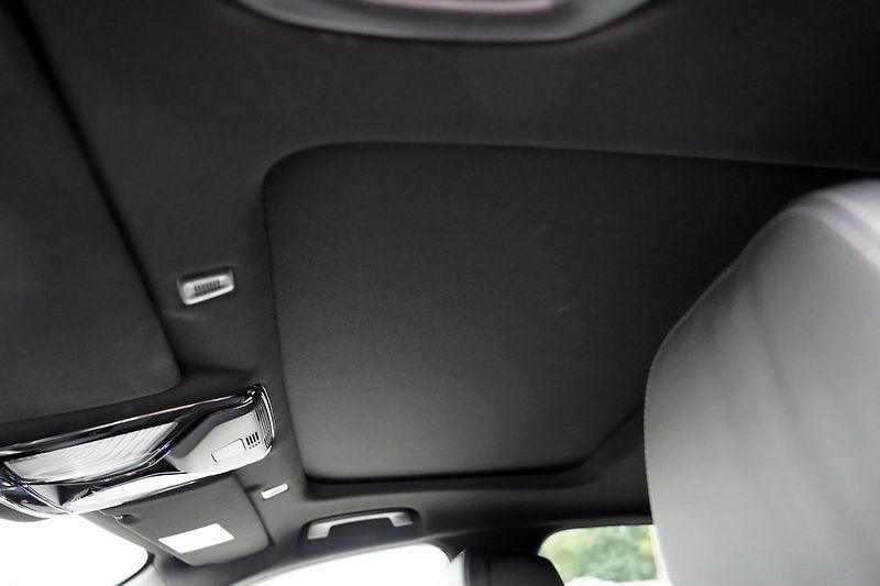 BMW Řada 5 540i xDrive/Lasery,HUD/335PS - fotka 44 z 45
