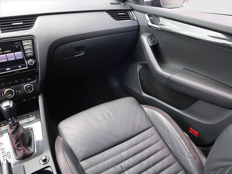 Škoda Octavia (2013) RS 2.0 TDI, Automat, Navi - fotka 8 z 19