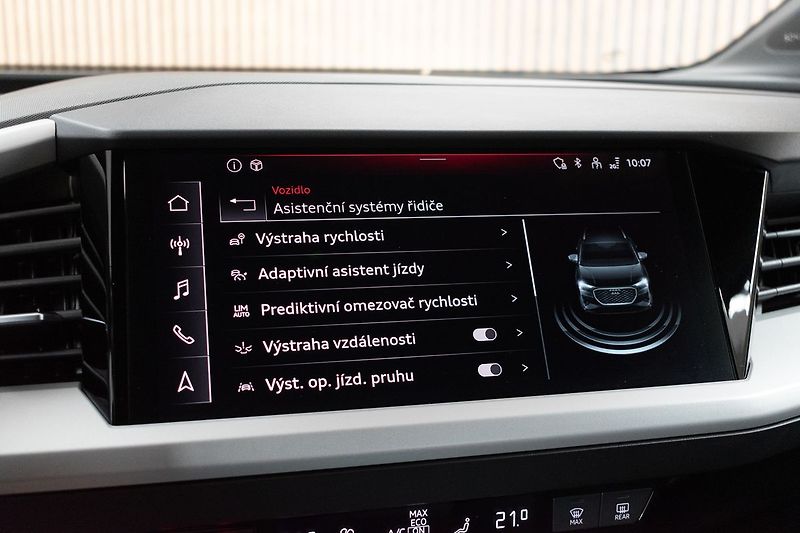 Audi Q4 e-tron 45*82kWH*QUATTRO*SoH92%*ČR 1.M - fotka 33 z 46