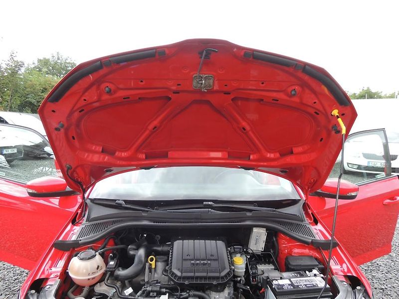 Škoda Fabia (2019) 1.0MPi,44kw,Amb,ČR,1.maj.TZ - fotka 27 z 35