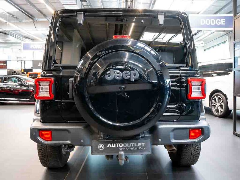 Jeep Wrangler (2021) 2.0 Sahara Overland - fotka 4 z 36