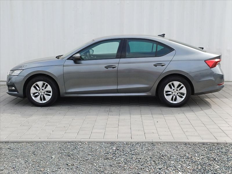 Škoda Octavia 1,5   TSI 110kW Ambition - fotka 23 z 28