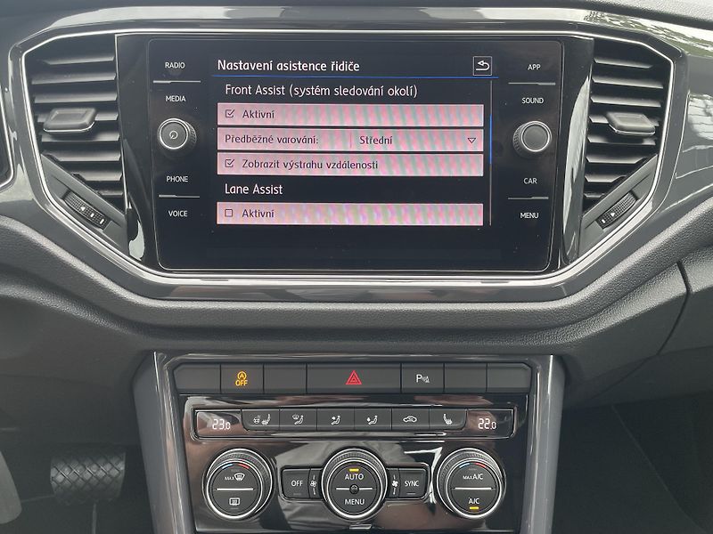 Volkswagen T-Roc (2019) 2.0 TDI 110 kW DSG SPORT - fotka 25 z 34