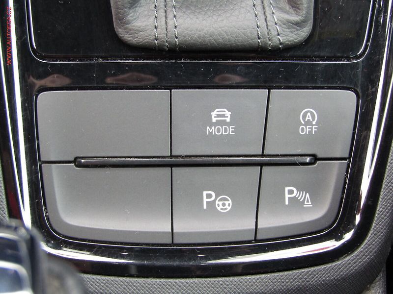 Škoda Scala (2019) 1.5 TSi, ČR, Style, DSG - fotka 15 z 23