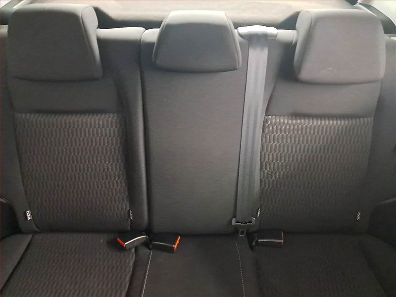 Peugeot 208 (2018) 1.2 PureTech, Serv.kniha - fotka 10 z 18