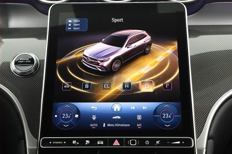 Mercedes-Benz GLC (2025) 300 de 4MATIC, AMG LINE - fotka 22 z 29