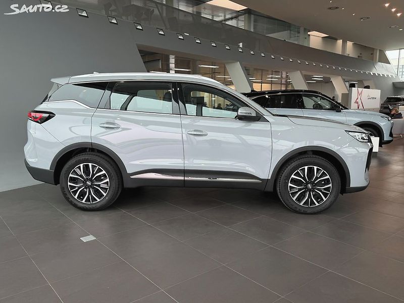 Chery Tiggo 7 ICE COMFORT 1,6 T 108 kW - fotka 7 z 14
