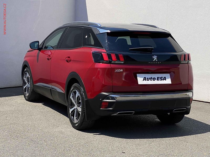 Peugeot 3008 (2019) 1.2 PT, Allure, AT, LED - fotka 6 z 19