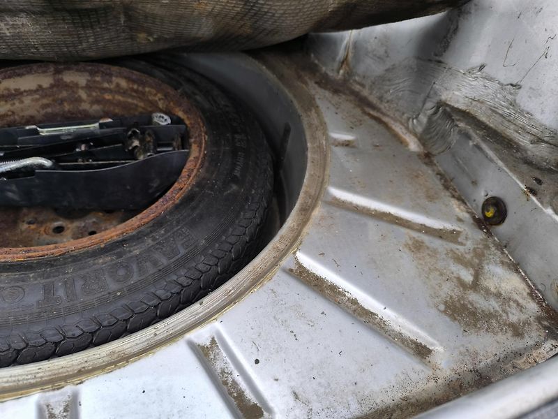 Volkswagen Golf (1982) PŮVODNÍ STAV,KOMPLETNÍ DOK. - fotka 30 z 50