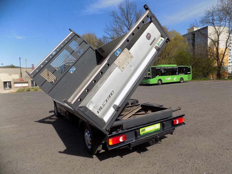Fiat Ducato (2015) 2,3 96KW 7MÍST 3STR SKLÁPĚČ  - fotka 49 z 53