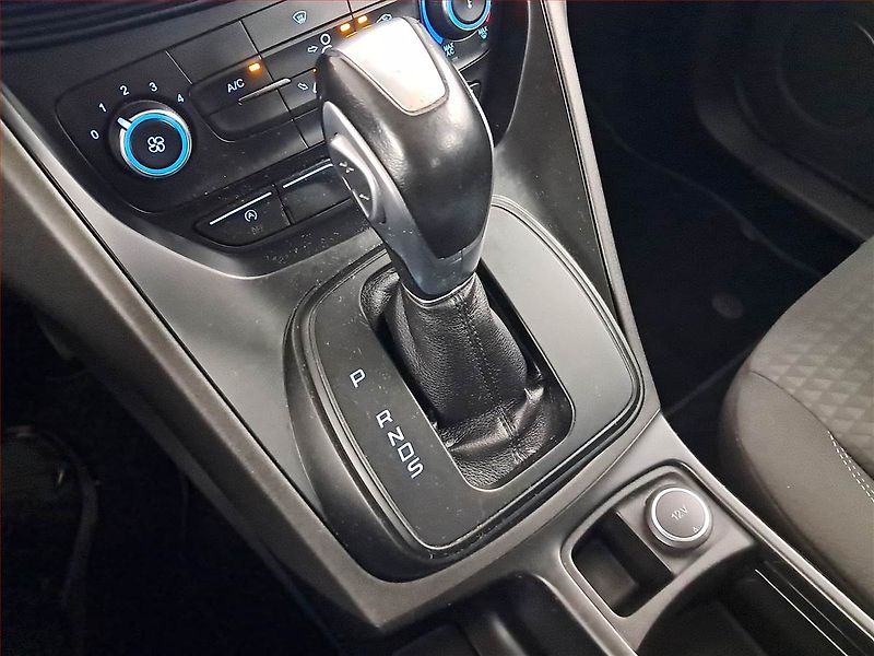 Ford Grand C-MAX (2017) 1.5 TDCi, Automat, Navi - fotka 13 z 19
