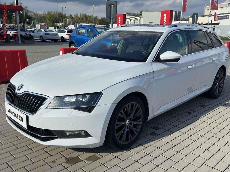Škoda Superb (2016) 2.0TSi 4x4, ČR, DSG, bixen - fotka 3 z 26