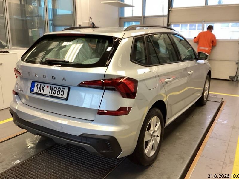 Škoda Kamiq Selection 1,0 TSI 85kW MT6/N98 - fotka 3 z 7