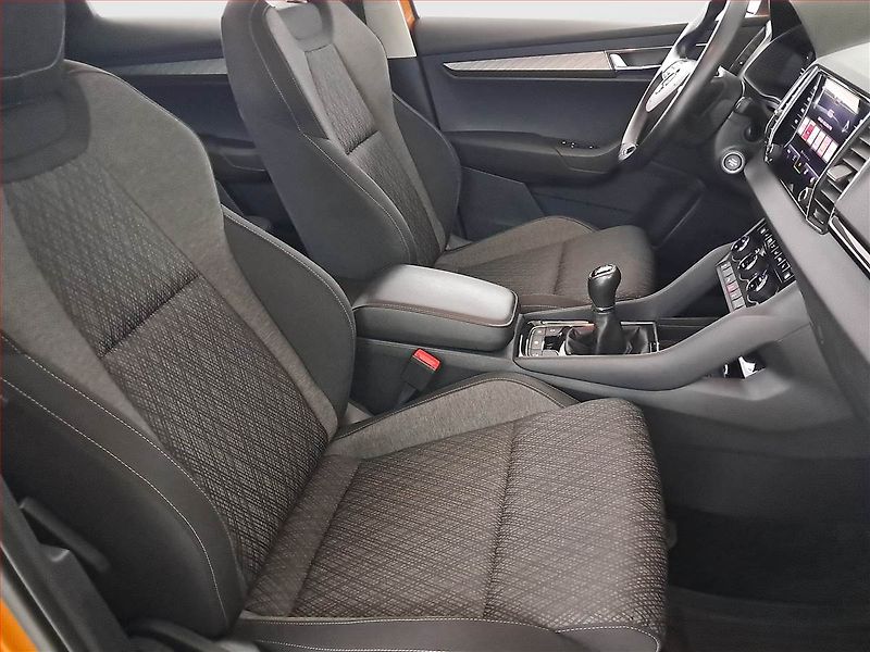 Škoda Karoq (2023) 1.5 TSI - fotka 9 z 24