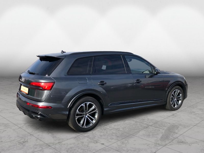 Audi Q7 50 TDI Quattro - fotka 2 z 30
