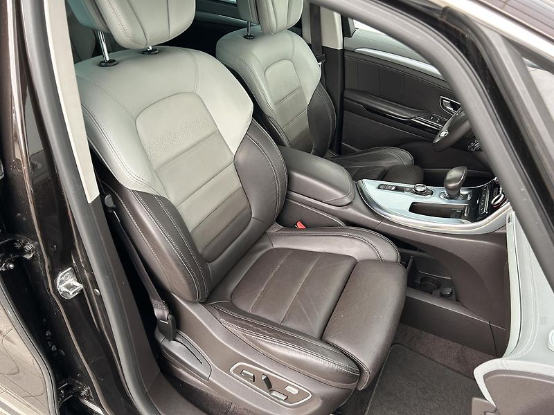 Renault Espace 1.6 dCi INITIALE PARIS - fotka 12 z 30
