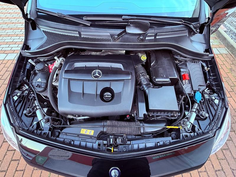 Mercedes-Benz Třídy B 180d 7G, ČR - fotka 24 z 25