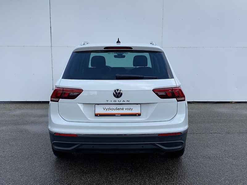 Volkswagen Tiguan 2,0 TDI 110 kW DSG Life - fotka 6 z 28
