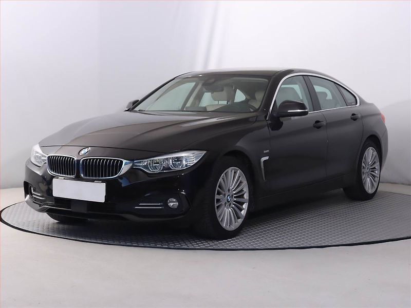 BMW Řada 4 (2016) 420d xDrive, 4X4, Automat - fotka 2 z 23