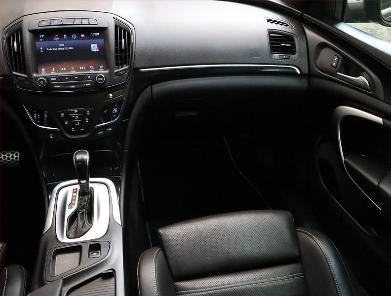 Opel Insignia (2016) 2.8 T OPC, 4X4, Automat, Kůže - fotka 8 z 27