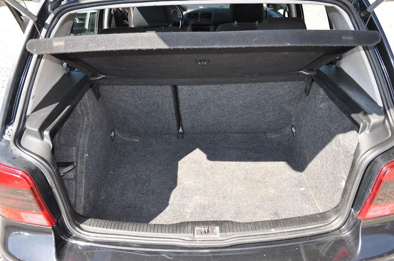 Volkswagen Golf IV 1.9TDi 66kW EDITION - fotka 8 z 11