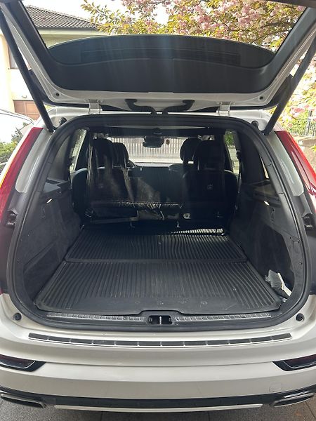 Volvo XC90 (2015) D5 AWD ,R-design, 1.majitel - fotka 17 z 18
