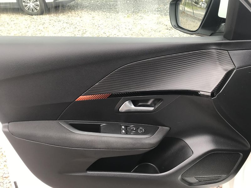 Peugeot 208 1.5 HDI 75 KW,1.MAJ,ČR,DPH... - fotka 7 z 14