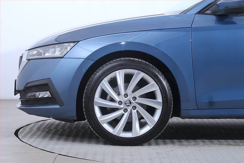 Škoda Octavia (2021) 1.5 TSI - fotka 14 z 23