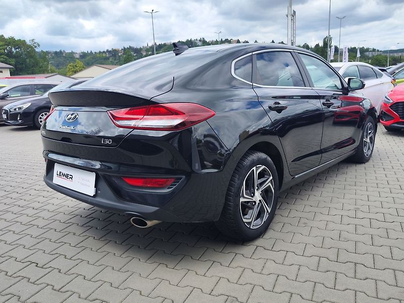 Hyundai i30 1.5 T-GDi/117kW Smart MHEV - fotka 5 z 31