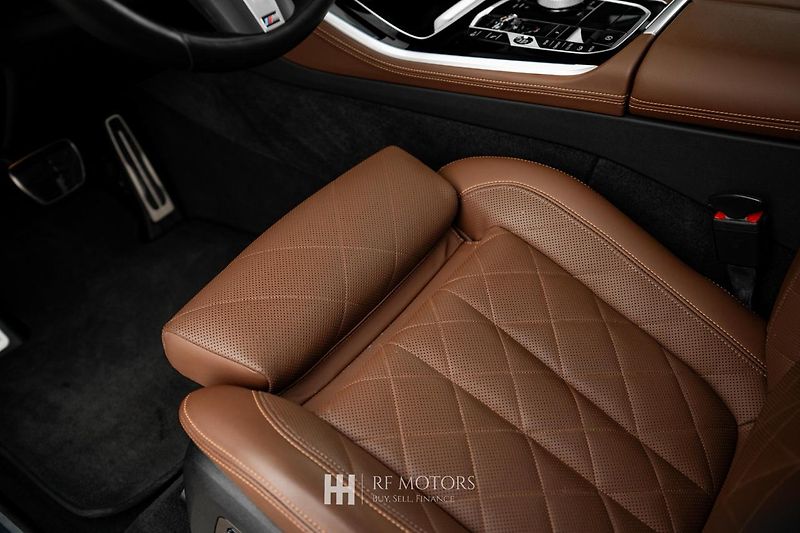 BMW X5 (2024) xDrive40i mHEV 280kW - fotka 29 z 55