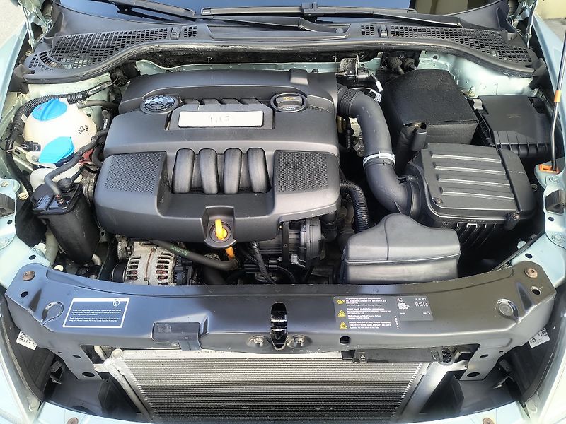Škoda Octavia (2009) 1.6 MPi 75KW/AC/PC/PDC/TAŽNÉ - fotka 34 z 47
