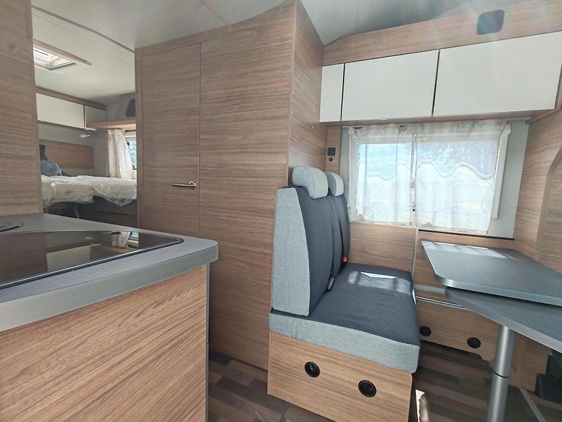 Weinsberg CaraHome (2026) 650 MEG - AKČNÍ NABÍDKA - fotka 12 z 19