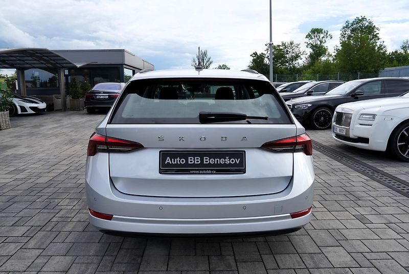 Škoda Octavia IV  2.0 TDI DSG 4x4/150 PS - fotka 5 z 43