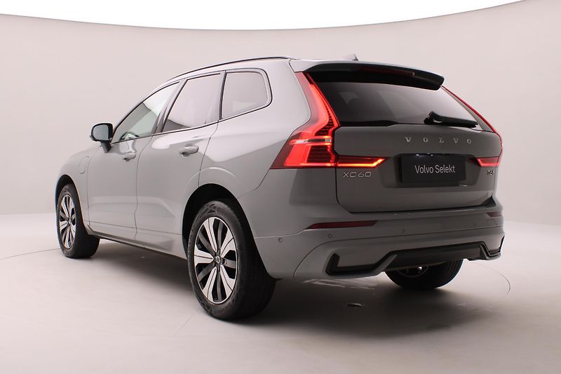 Volvo XC60 T6 AWD PLUG-IN PLUS DARK - fotka 10 z 54
