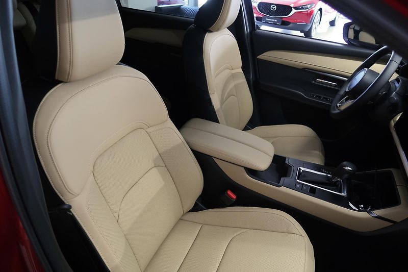 Mazda CX-5 (2026) 2,5 G141 AWD AT Homura Pano - fotka 11 z 18