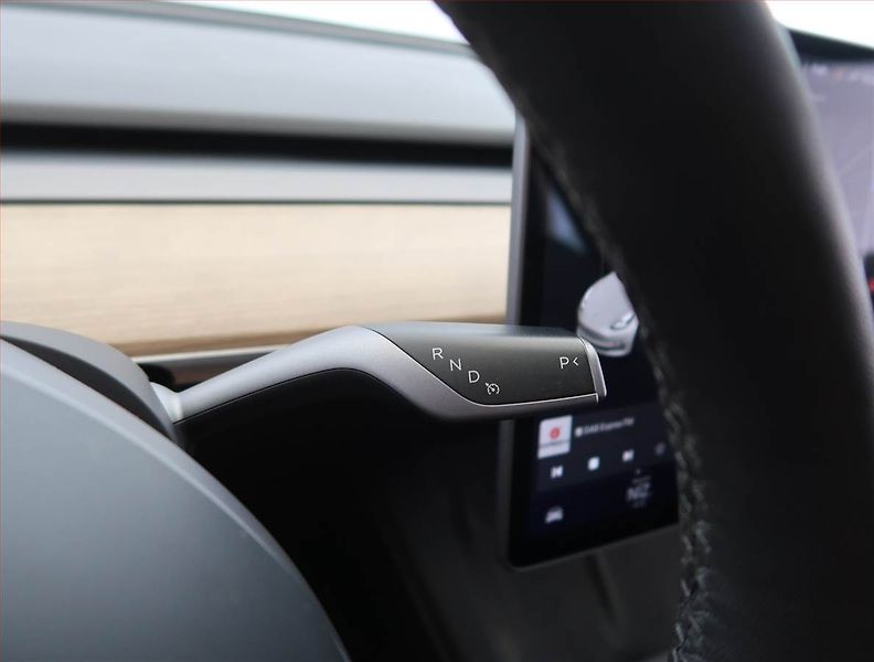 Tesla Model 3 (2021) Std Range Plus LFP, SoH 93% - fotka 12 z 33