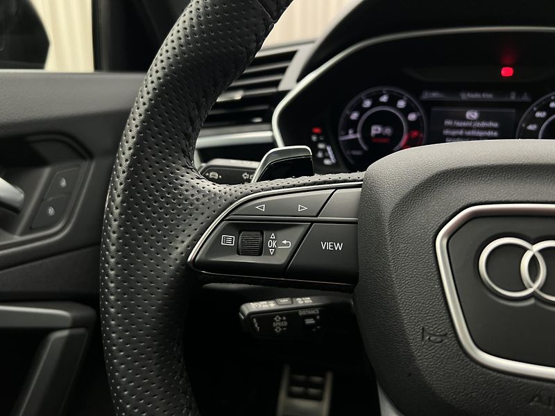 Audi RS Q3 SPORTBACK AWD AUT 1. maj. - fotka 26 z 57