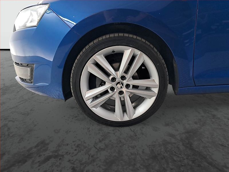 Škoda Rapid (2015) Spaceback 1.2 TSI, Tempomat - fotka 13 z 19