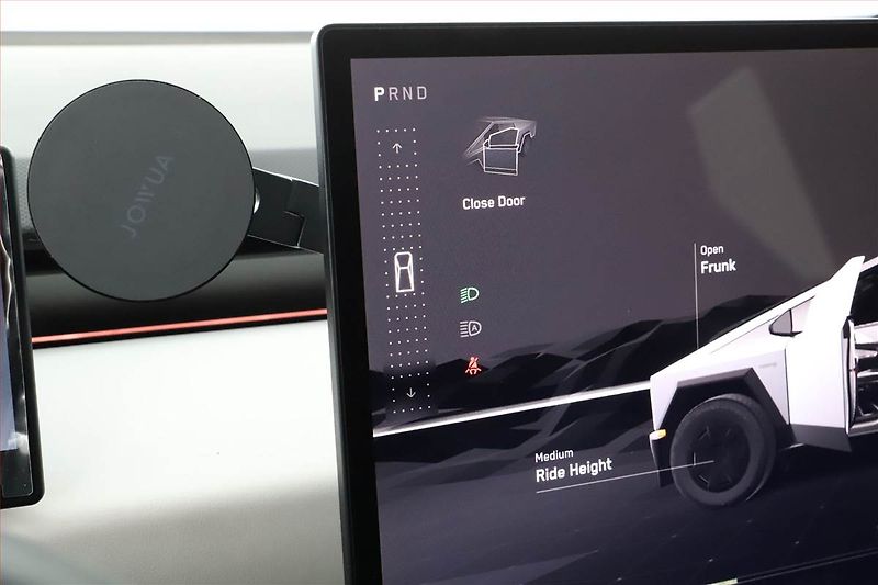 Tesla Cybertruck (2024) Dual Motor AWD - fotka 27 z 30