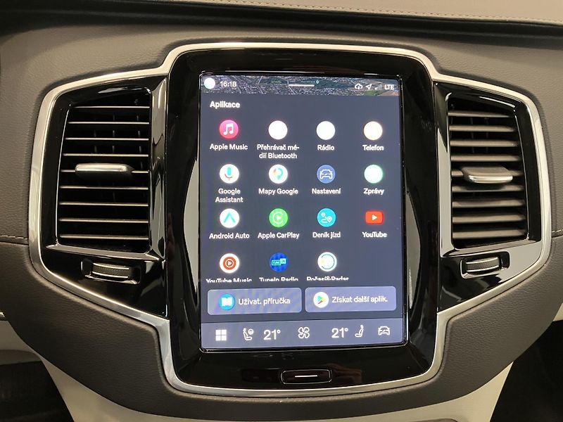 Volvo XC90 B5 AWD Ice Line Plus Dark AT8 - fotka 32 z 50