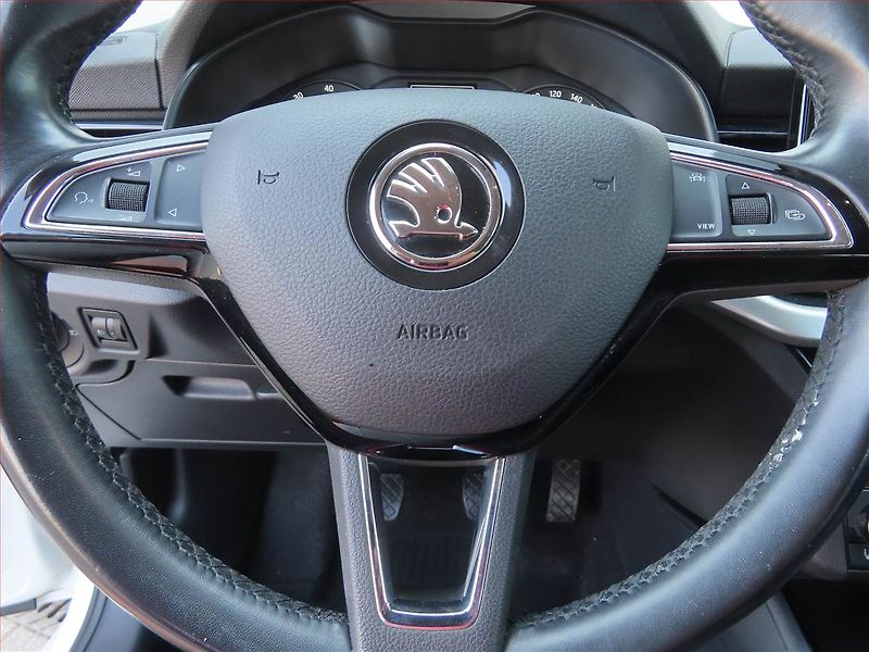 Škoda Scala (2020) Ambition 1.0 TSI, Serv.kniha - fotka 19 z 21
