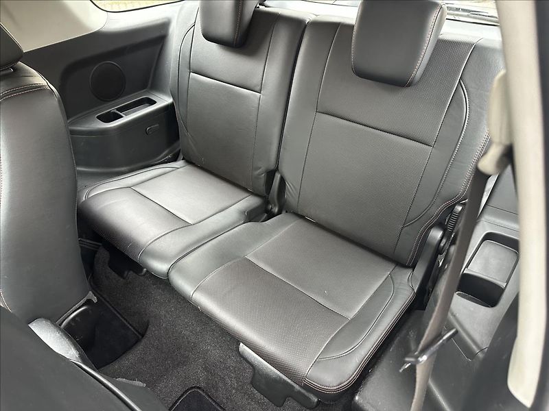 Suzuki Grand Vitara 1,6 4x4 - fotka 13 z 18