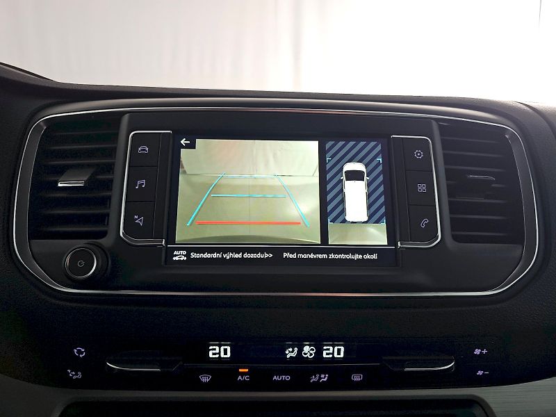 Citroën Jumpy (2017) Spacetourer 2.0 HDi 130kW AUT - fotka 15 z 27