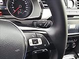 Volkswagen Passat B8 2,0 TDi 110KW Highline - náhled 18