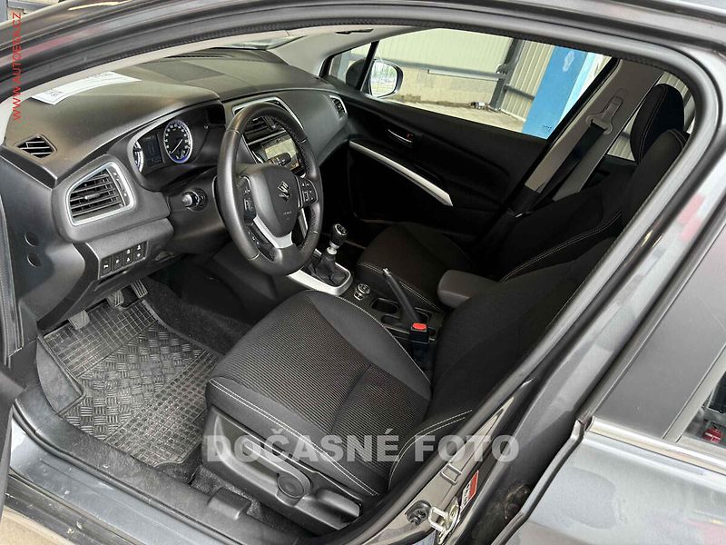 Suzuki SX4 (2016) 1.4i, 1.maj,ČR, AC, navi - fotka 3 z 3
