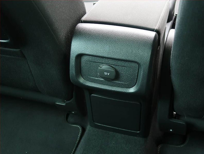 Volkswagen Sharan (2012) 2.0 TDI BMT, Serv.kniha, Kůže - fotka 27 z 28