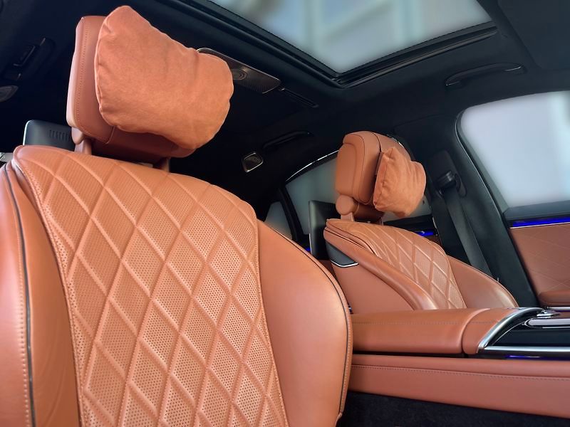 Mercedes-Benz Třídy S 400d 4MATIC L AMG Line Chauffe - fotka 16 z 18