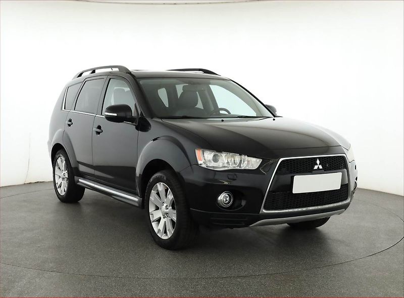 Mitsubishi Outlander (2012) 2.2 DI-D, 4X4, Automat - fotografie inzerátu